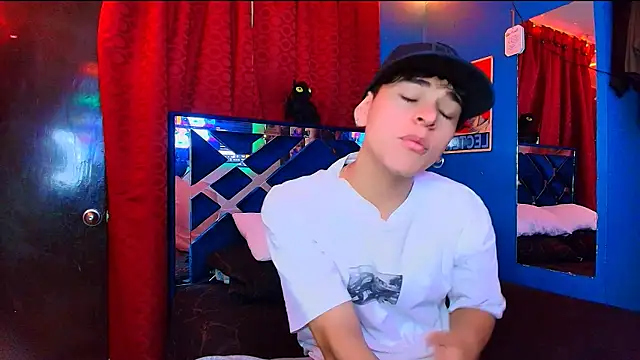 Snapshot of Luke_Howland chatting on March 3, 2026, 3:13 am Luke Howland online show from March 3, 2026, 3:13 am