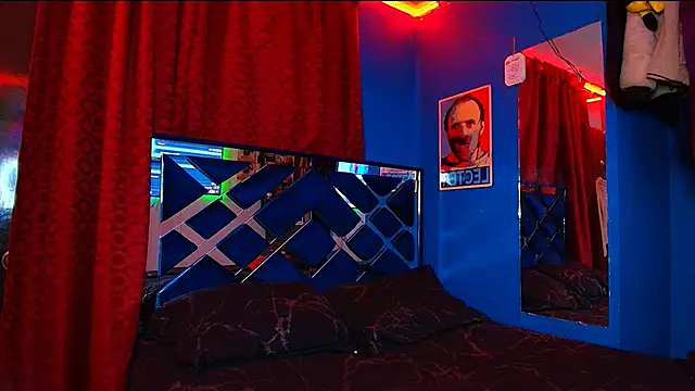 Luke Howland online show from October 15, 2025, 1:59 am