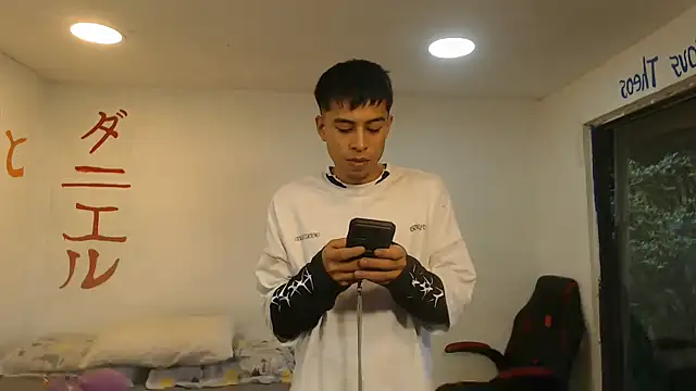 Snapshot of danielitopapuu chatting on August 4, 2026, 12:10 pm danielitopapuu online show from August 4, 2026, 12:10 pm