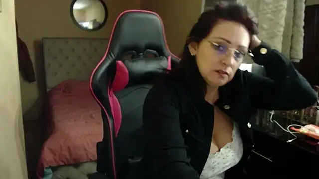 Carol Scottt online show from March 15, 2026, 3:41 pm