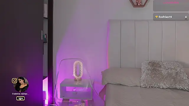 Snapshot of Madison_evans1 chatting on October 21, 2025, 3:28 am Madison evans1 online show from October 21, 2025, 3:28 am