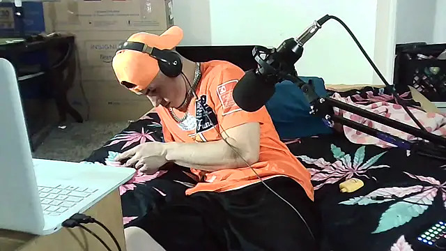 --D-a-D-D-y- online show from March 14, 2025, 7:37 am