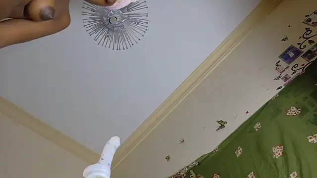 Jacky queen online show from April 8, 2026, 6:04 am