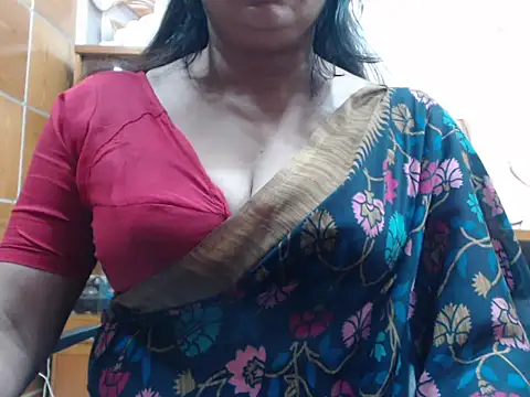 Snapshot of desi-maisa130 chatting on July 22, 2026, 4:31 pm desi-maisa130 online show from July 22, 2026, 4:31 pm