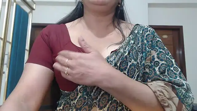 desi-maisa130 online show from April 27, 2026, 4:05 pm