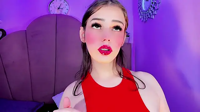 ValeriaAguilar online show from September 29, 2025, 10:04 pm