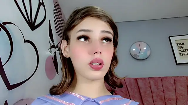 ValeriaAguilar online show from January 21, 2025, 10:19 pm