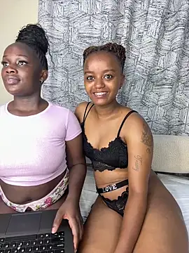 Doublefreaks online show from February 6, 2026, 11:45 pm