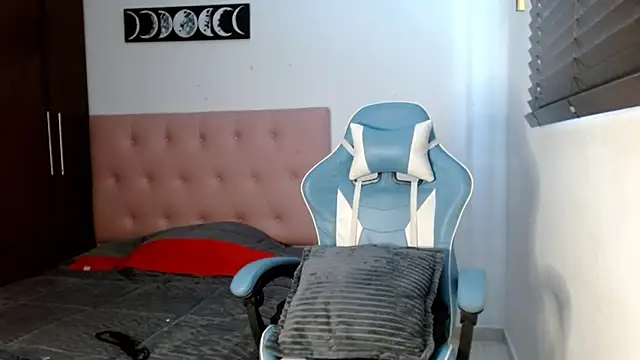 TokioStar online show from February 26, 2025, 5:10 pm