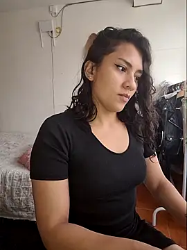 Thaliacooper  online show from January 30, 2025, 6:21 pm