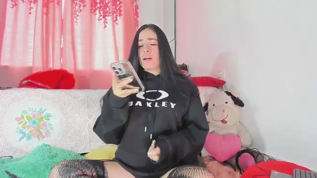 msschloee  online show from September 30, 2025, 9:54 pm