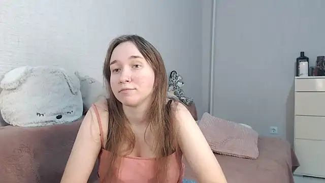 lovely hayley online show from October 19, 2025, 10:12 pm