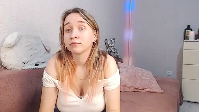 Snapshot of lovely_hayley chatting on December 1, 2025, 10:10 pm lovely hayley online show from December 1, 2025, 10:10 pm