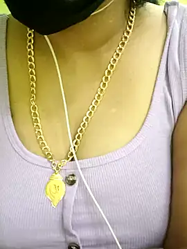 Aishu-tamil09 online show from December 15, 2024, 6:26 pm