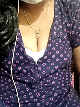 Aishu-tamil09 online show from February 28, 2025, 5:37 pm