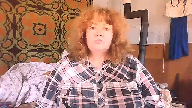 RoseRed69 online show from May 21, 2026, 4:32 am