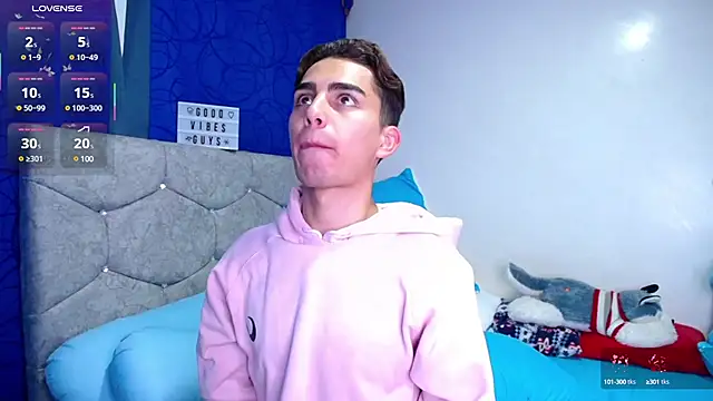 OwenBluee online show from February 27, 2025, 8:13 am