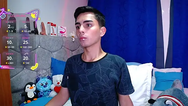 OwenBluee online show from September 24, 2025, 11:21 pm