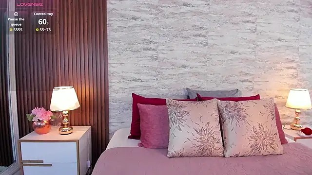 Snapshot of AndreaPink2024 chatting on October 8, 2025, 12:50 pm AndreaPink2024 online show from October 8, 2025, 12:50 pm