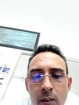 paisa233 online show from September 15, 2025, 9:26 pm