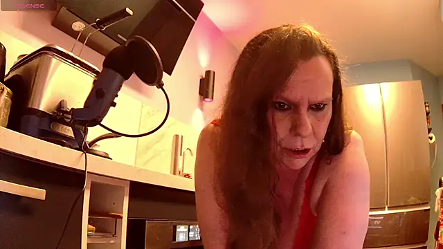 Endrocleia online show from May 16, 2026, 1:37 am