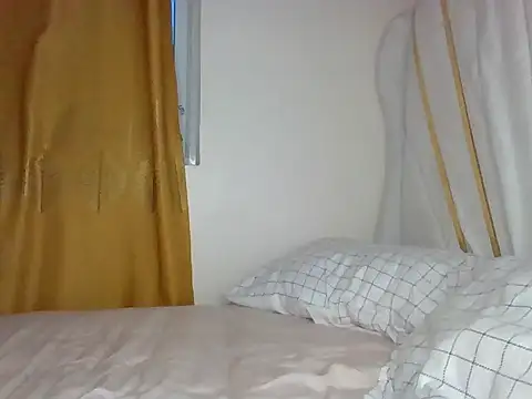 SquirtQueen16 online show from September 20, 2025, 7:57 am