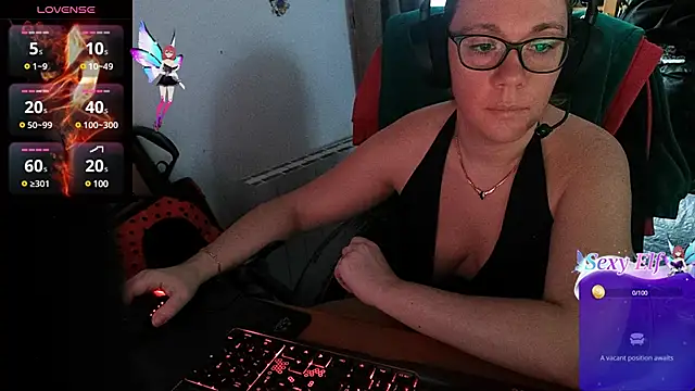 lili-hot-77 online show from February 12, 2025, 8:27 am