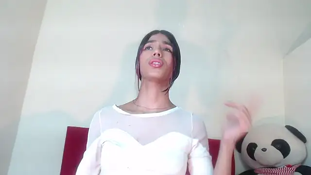 Snapshot of Luluu_08 chatting on March 22, 2025, 5:09 pm Luluu 08 online show from March 22, 2025, 5:09 pm