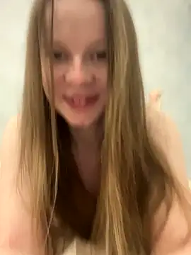 Snapshot of wrenlie chatting on October 5, 2025, 7:15 pm wrenlie online show from October 5, 2025, 7:15 pm