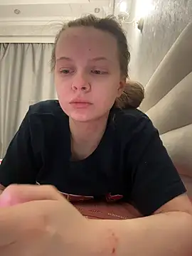 wrenlie online show from February 17, 2026, 1:25 am