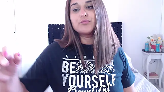 nathcollyns online show from February 1, 2025, 7:34 pm