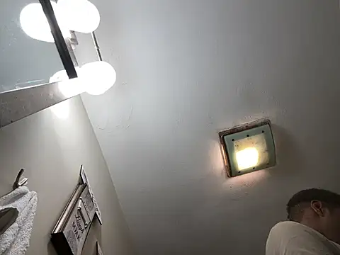 rayyymack online show from December 23, 2024, 2:39 pm