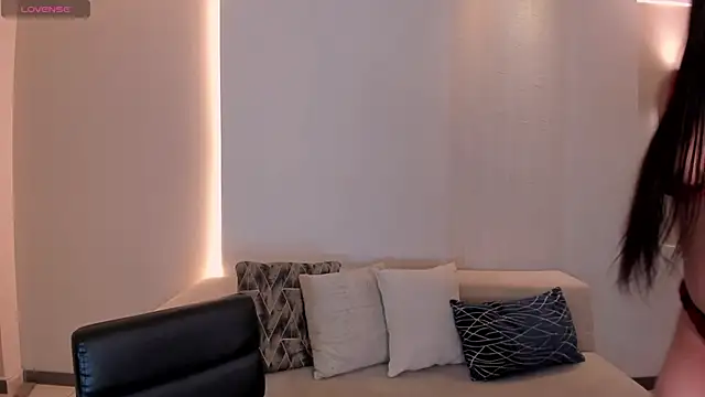 ValeriaRiveraX online show from March 21, 2025, 9:45 am