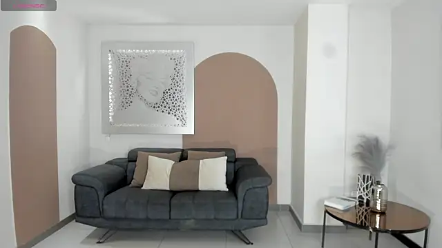 MariaHerrera  online show from July 20, 2026, 1:24 am