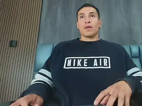 jack pergurtson01 online show from April 13, 2026, 10:41 am