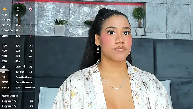 Salome Diaz  online show from February 20, 2025, 11:43 pm