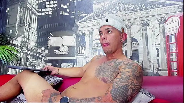 Damian09  online show from September 19, 2025, 5:33 am