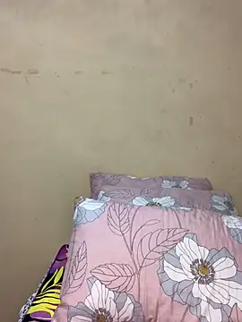 HornyxLadie online show from March 1, 2025, 11:58 pm