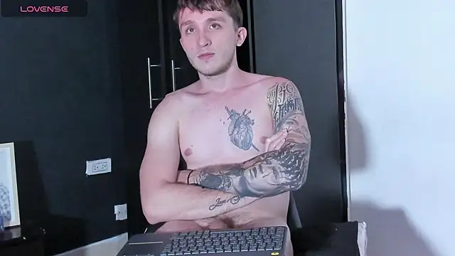 Dylanwhite23  online show from December 16, 2025, 5:11 am