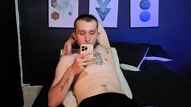 Dylanwhite23  online show from March 17, 2026, 10:24 pm