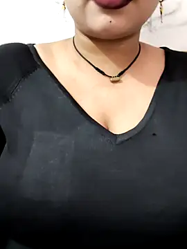 Indian-Nazia online show from November 14, 2025, 6:33 pm