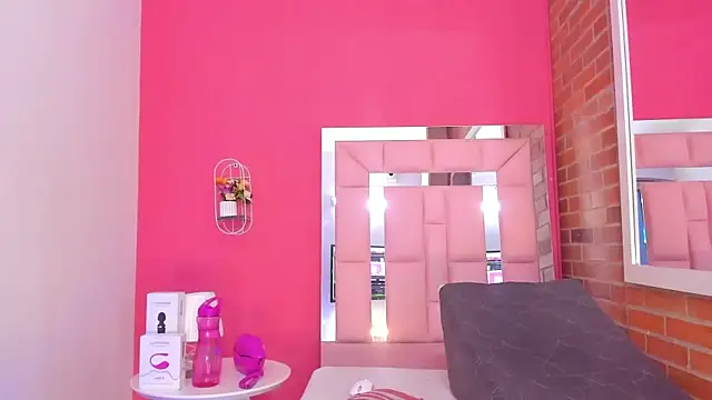 Veronika horny69 online show from September 25, 2025, 11:27 am