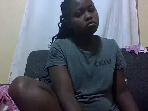 Sweetcecie01 online show from June 1, 2026, 9:36 pm