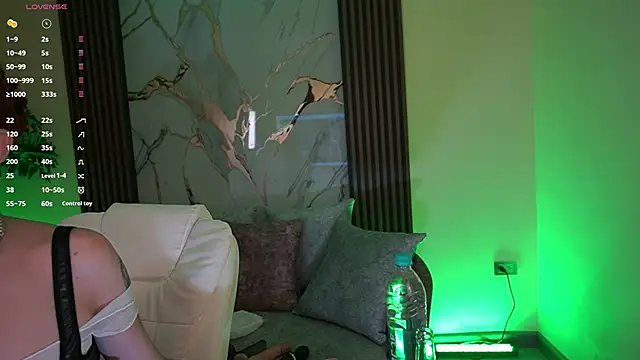 Anybuny online show from September 27, 2025, 12:44 pm