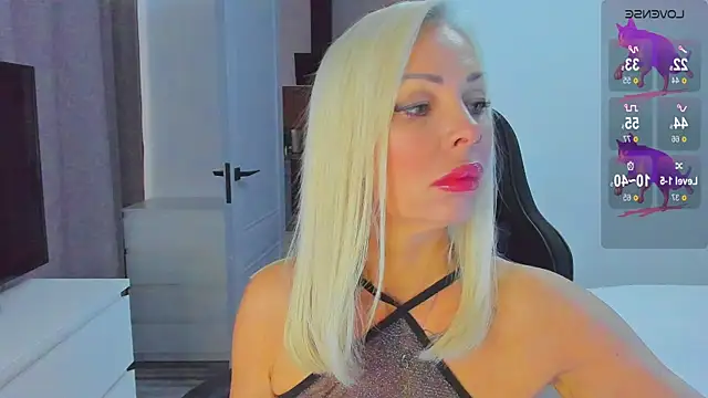 Miya Kisss online show from November 3, 2025, 7:02 am