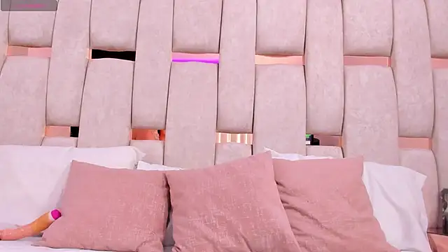 tamhy ferrara online show from February 21, 2025, 1:11 am