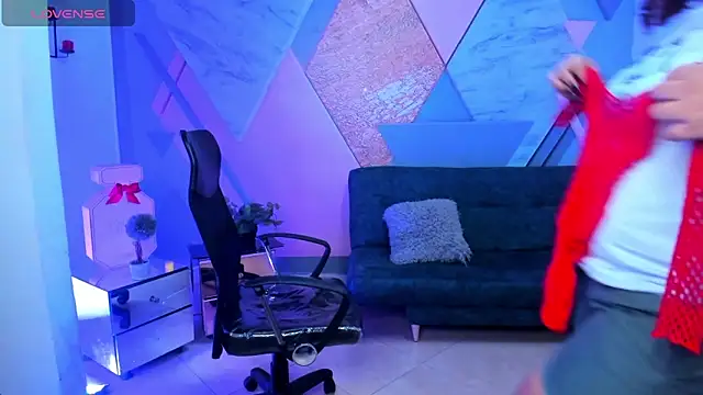 AngelaCoffee online show from September 17, 2025, 3:52 am