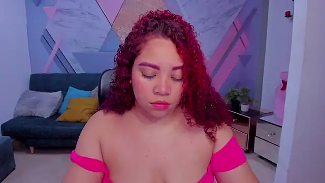 AngelaCoffee online show from November 28, 2025, 3:39 am