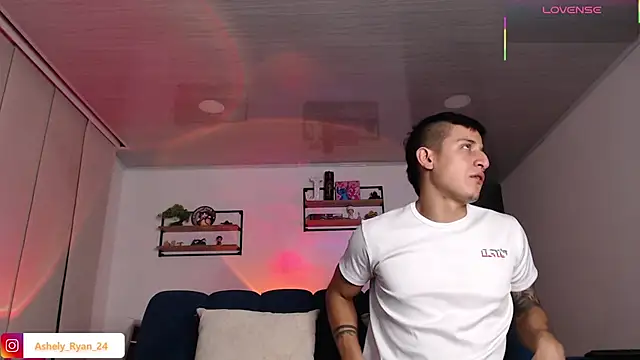 ashely ryan24 online show from March 9, 2026, 11:52 pm