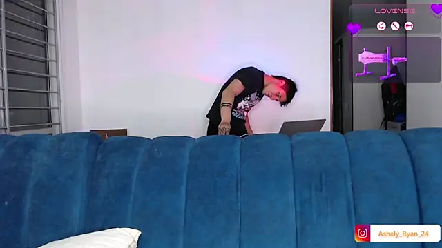 ashely ryan24 online show from September 15, 2025, 12:00 am